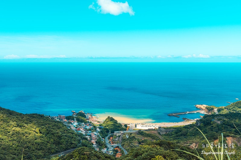 【金瓜石勸濟堂&報時山步道】 逃離城市喧囂！海風、香火與山城美景，5分鐘登頂看最美陰陽海