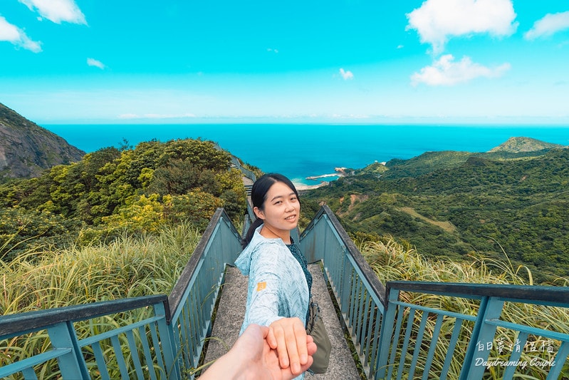 【金瓜石勸濟堂&報時山步道】 逃離城市喧囂！海風、香火與山城美景，5分鐘登頂看最美陰陽海